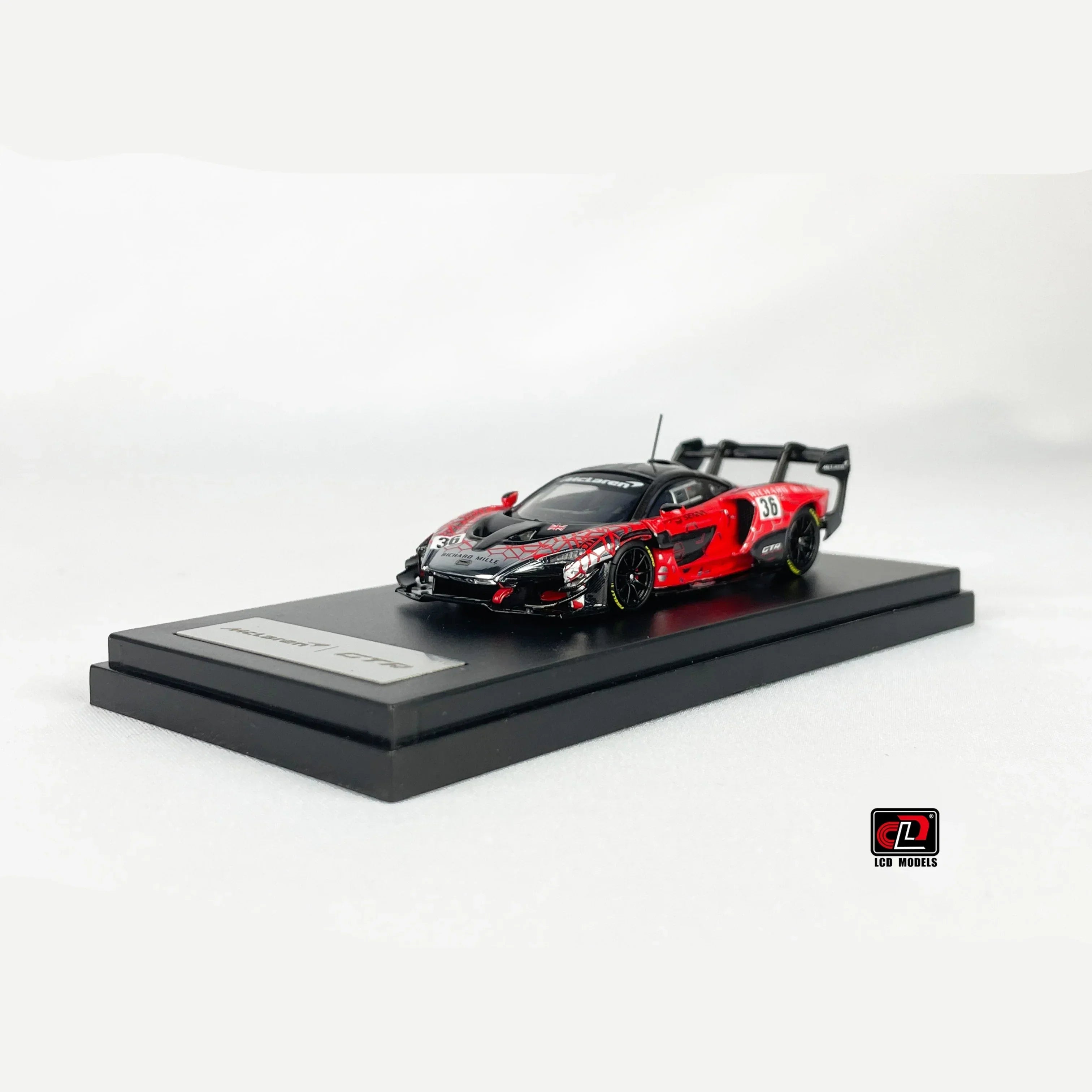 Premium scale diecast model car – McLaren Senna GTR Foshan APA XPO Special Package 2025, 1:64 Scale (Electroplating Red) Collectible