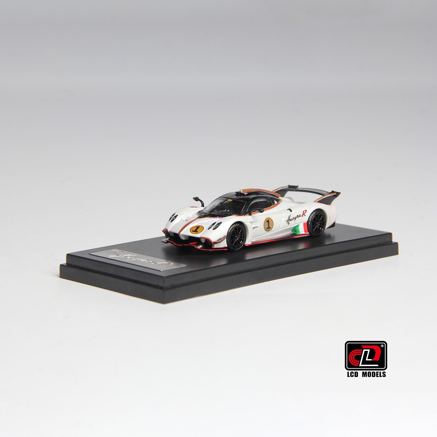 Premium scale diecast model car – Pagani Huayra R, 1:64 Scale (Pearl White) Collectible