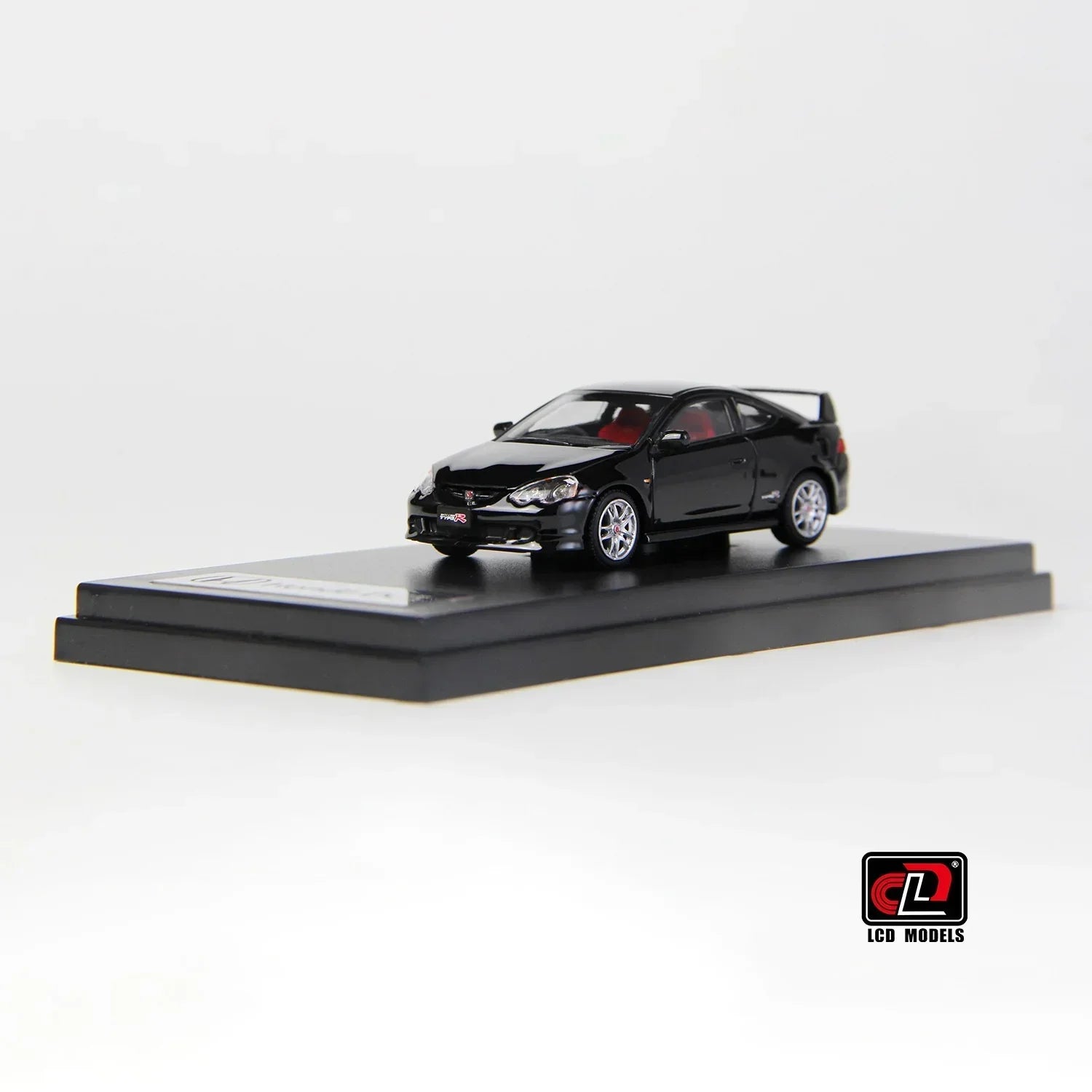 Premium scale diecast model car – Honda Integra Type R (DC5), 1:64 Scale (Black) Collectible