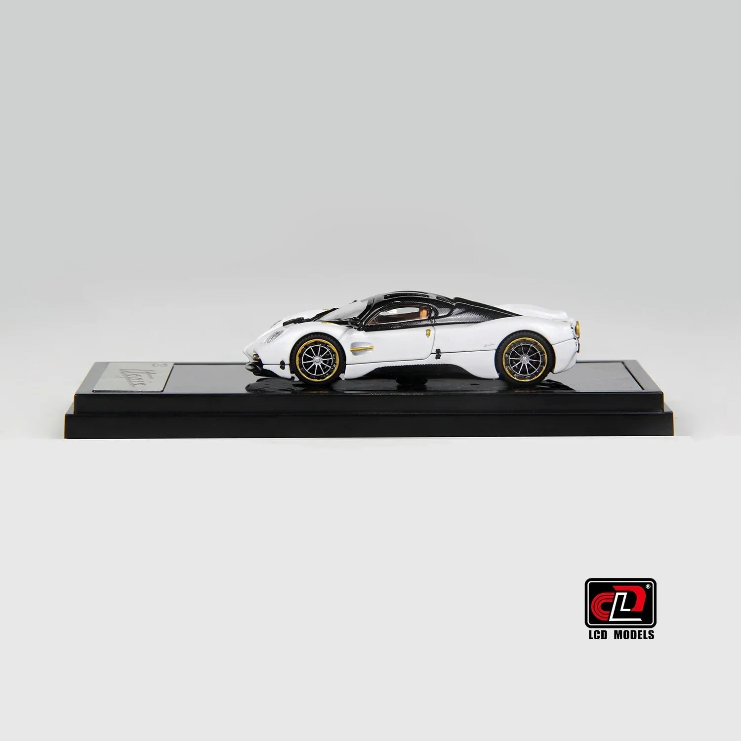 Premium scale diecast model car – Pagani Utopia Coupe, 1:64 Scale (Black with white) Collectible
