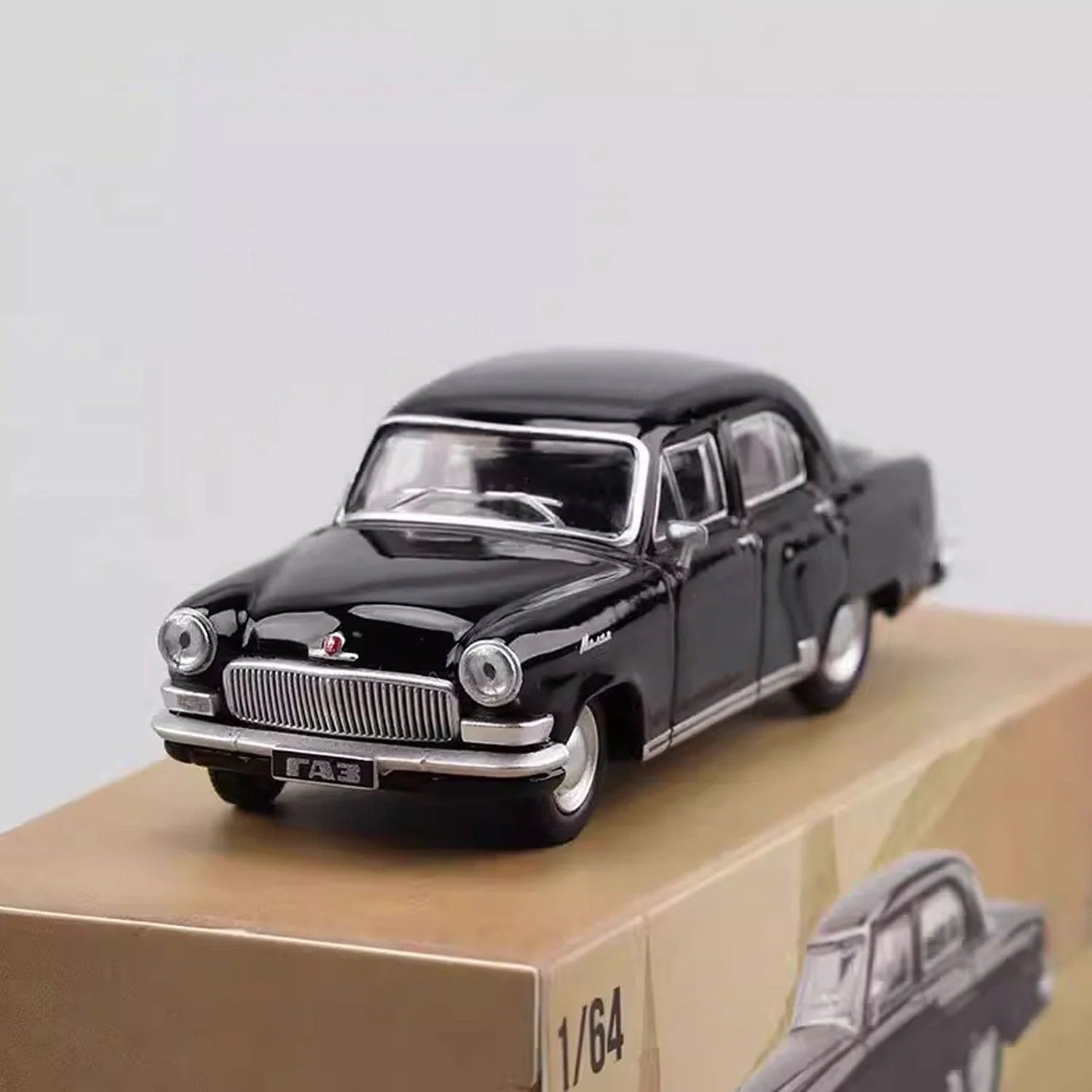 GAZ-21 Volga, 1:64 Scale (Black)