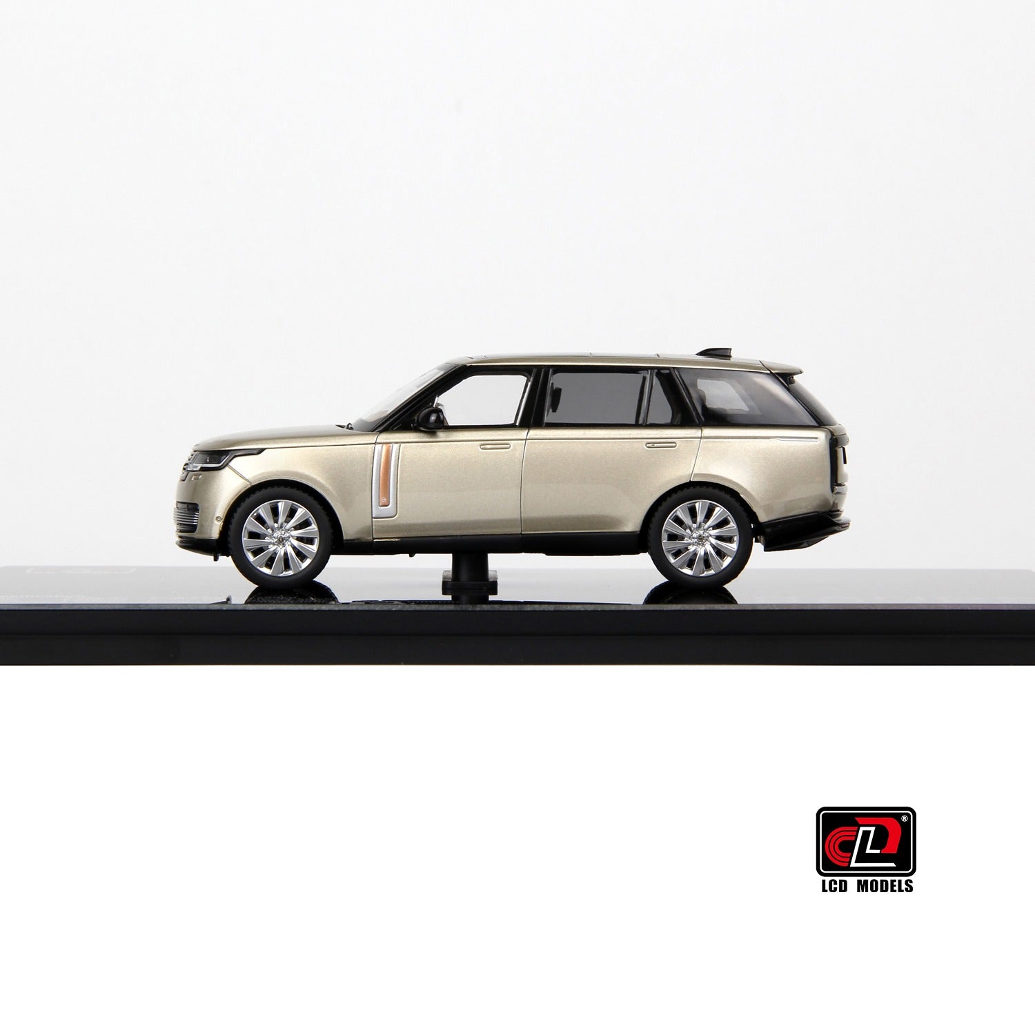 Premium scale diecast model car – Land Rover Range Rover SV SERENITY, 1:43 Scale (Gold) Collectible