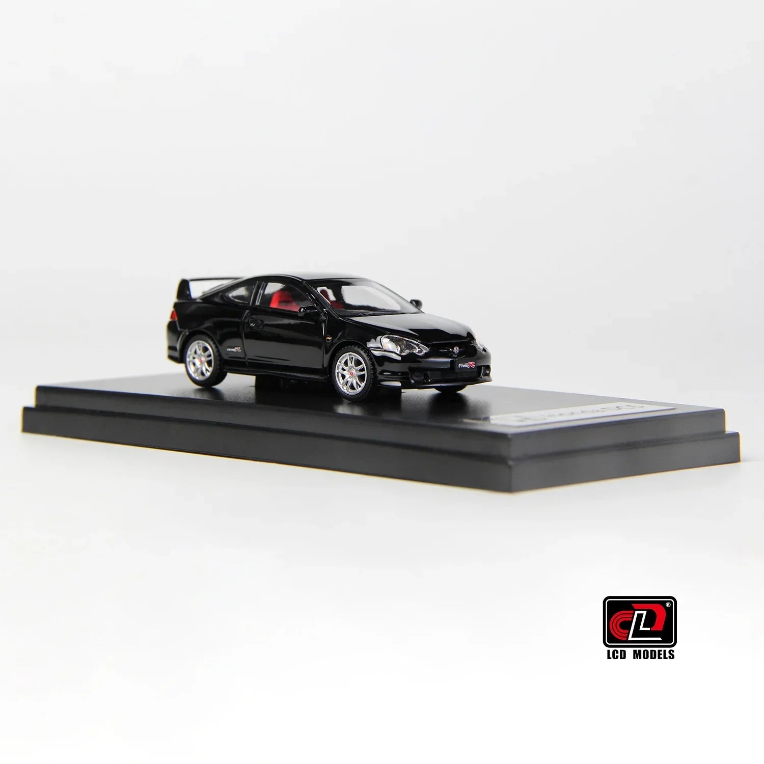 Premium scale diecast model car – Honda Integra Type R (DC5), 1:64 Scale (Black) Collectible