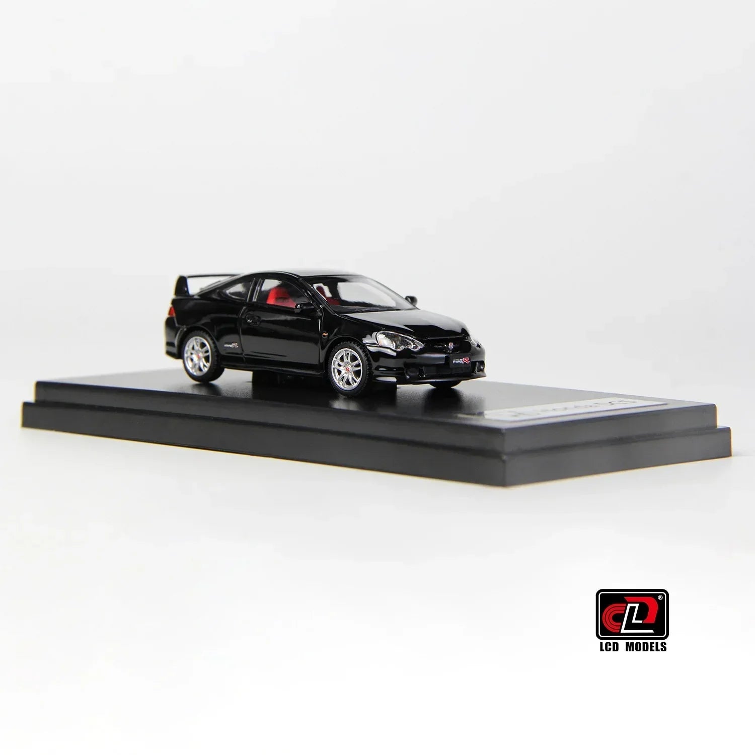 Premium scale diecast model car – Honda Integra Type R (DC5), 1:64 Scale (Black) Collectible