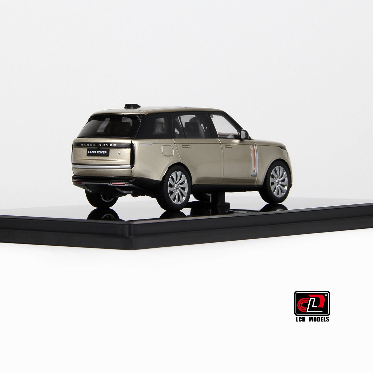 Premium scale diecast model car – Land Rover Range Rover SV SERENITY, 1:43 Scale (Gold) Collectible