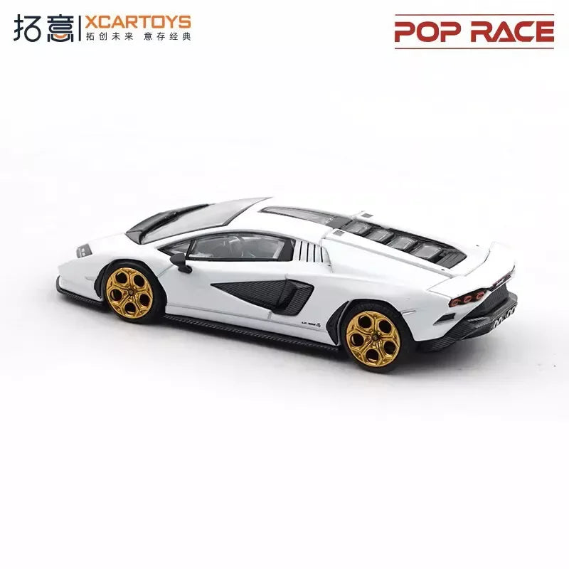 Lamborghini Countach LPI 800-4, 1:64 Scale