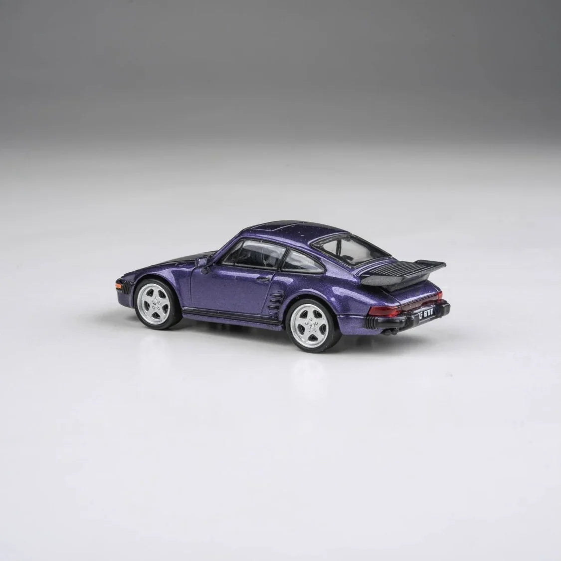 RUF BTR Prussian 1986, 1:64 Scale (Purple)