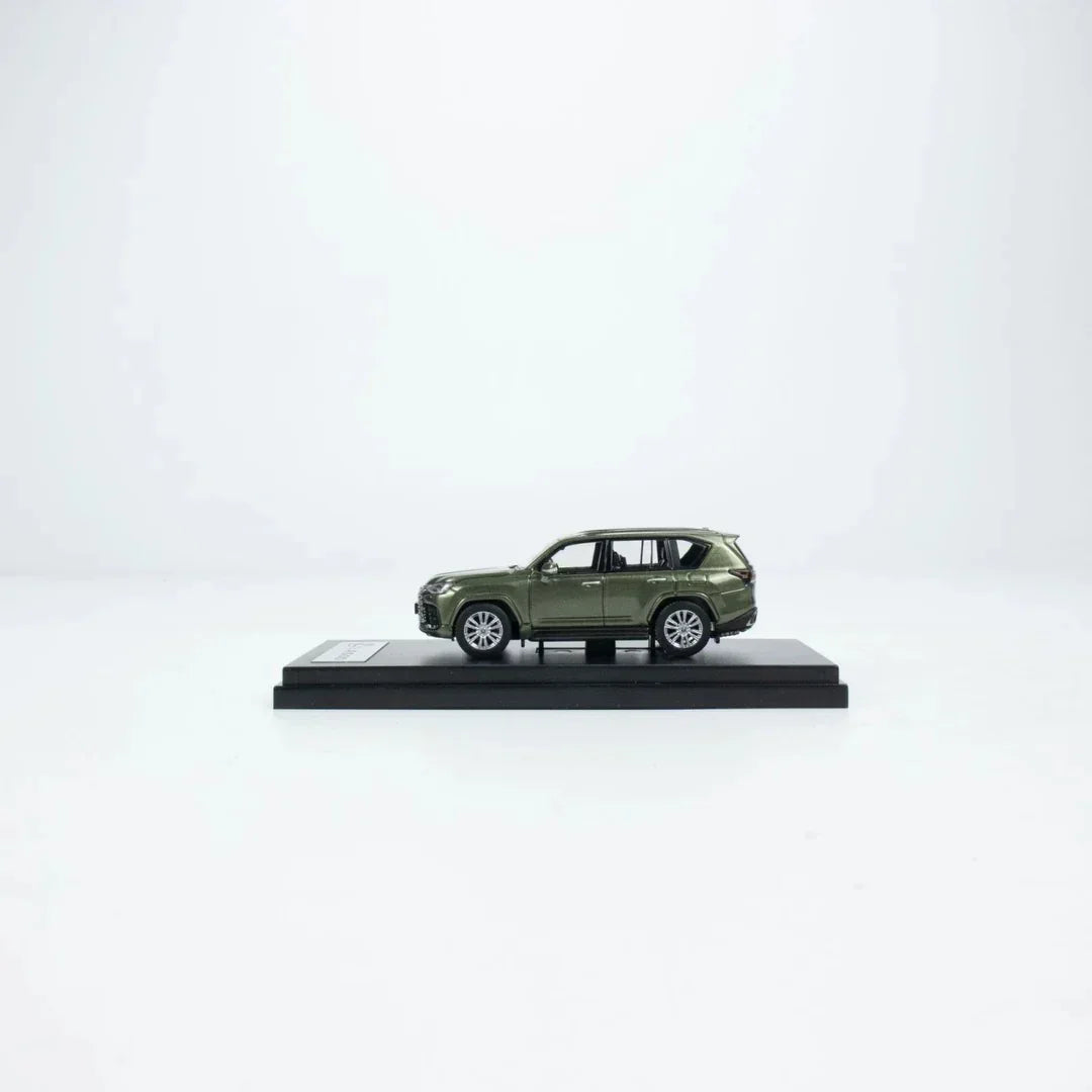 Premium scale diecast model car – Lexus LX600, 1:64 Scale (Nori Green) Collectible