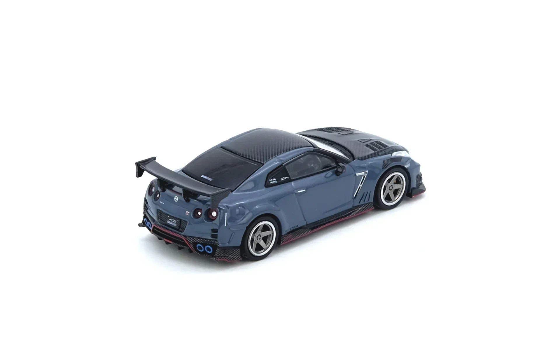 Premium scale diecast model car – GT-R R35 Top Secret Hong Kong Toy Car Salon 2025, 1:64 Scale (Chrome Gold) Collectible