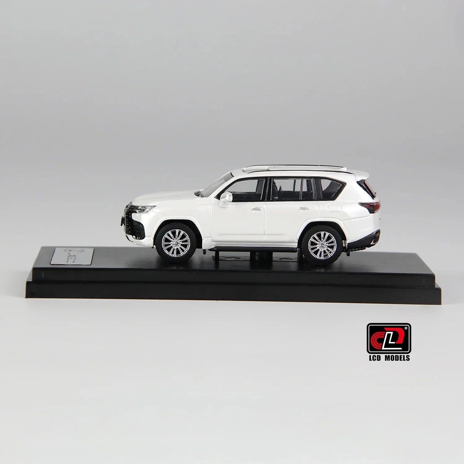 Premium scale diecast model car – Lexus LX600, 1:64 Scale (White) Collectible