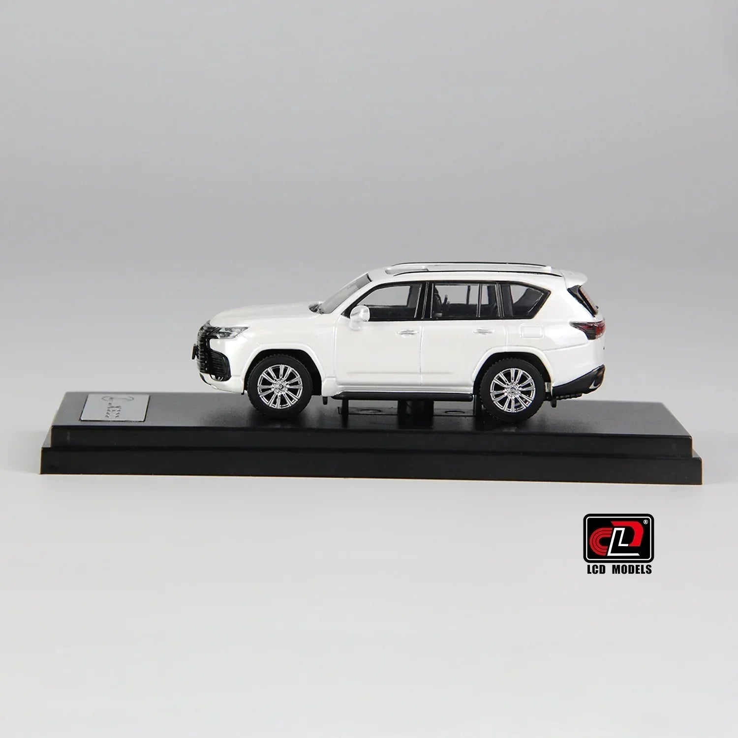 Premium scale diecast model car – Lexus LX600, 1:64 Scale (White) Collectible
