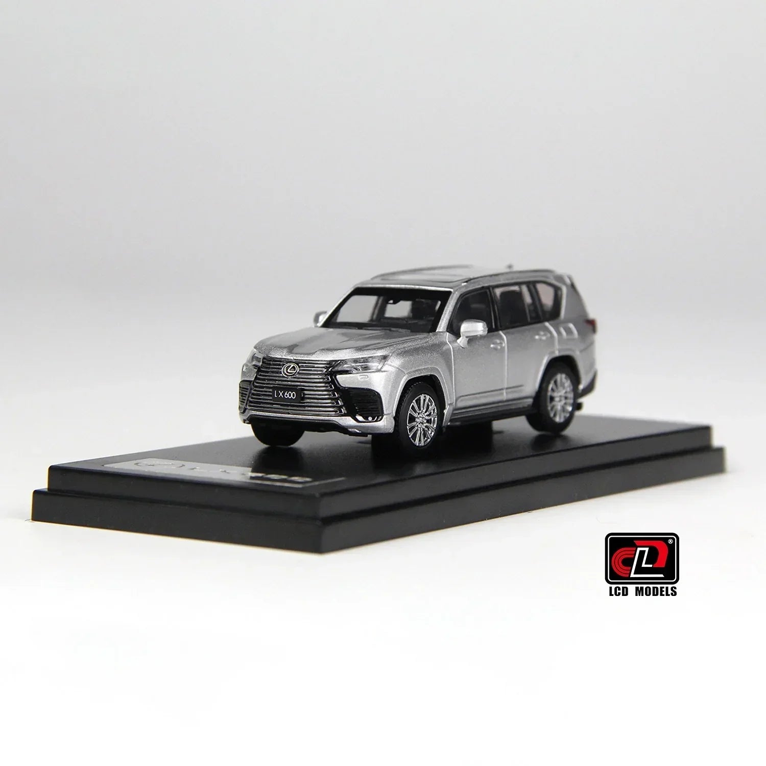 Premium scale diecast model car – LEXUS LX600, 1:64 Scale (Silver) Collectible