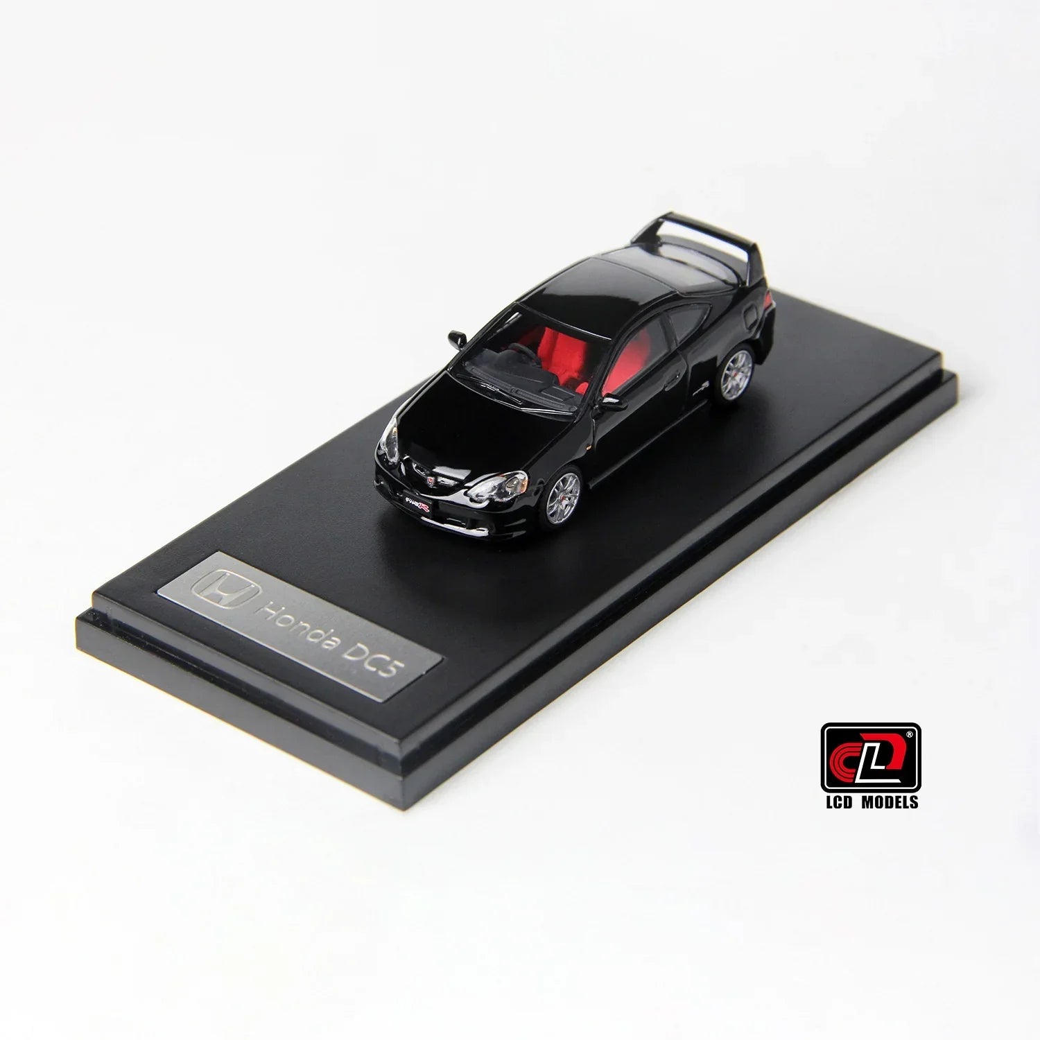 Premium scale diecast model car – Honda Integra Type R (DC5), 1:64 Scale (Black) Collectible