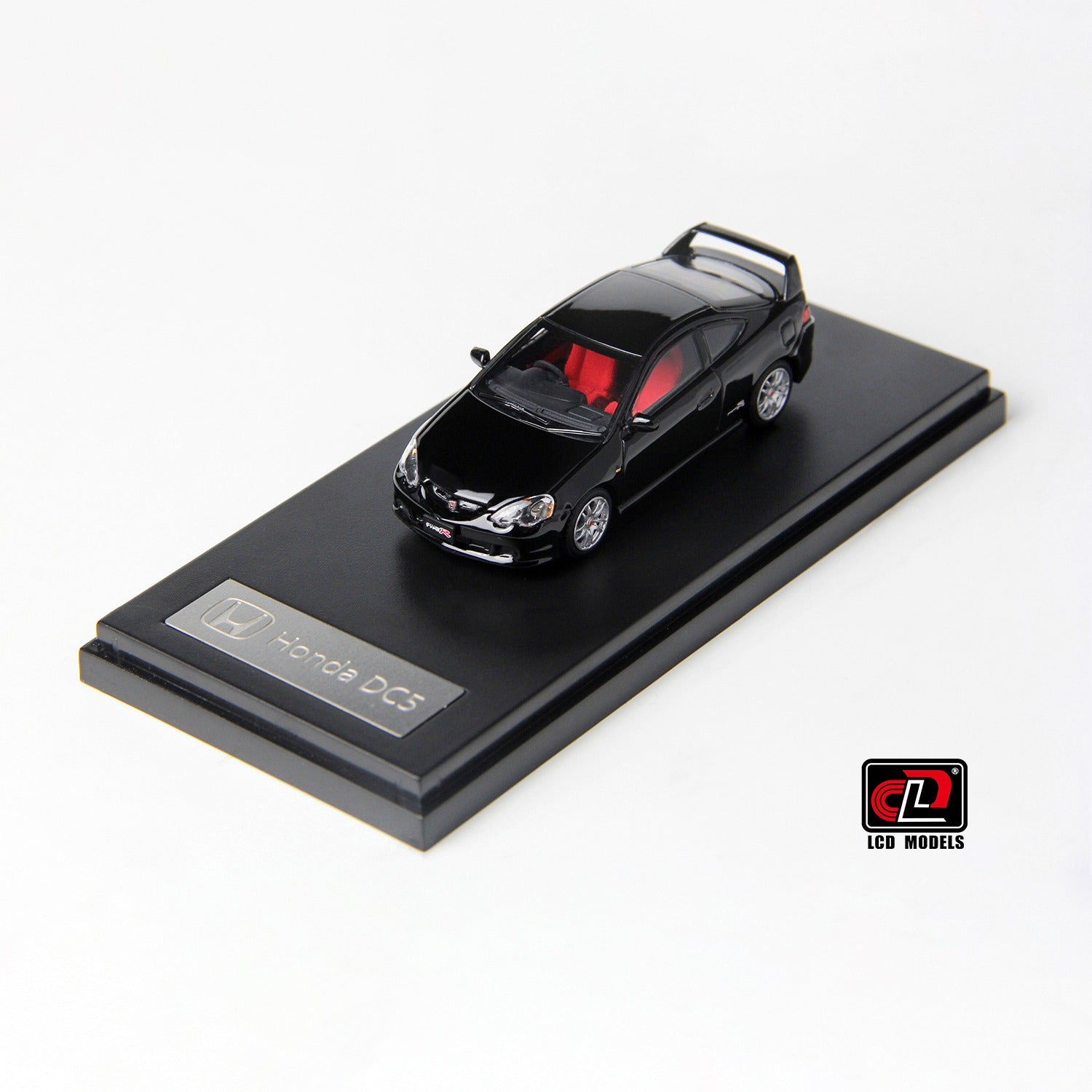 Premium scale diecast model car – Honda Integra Type R (DC5), 1:64 Scale (Black) Collectible