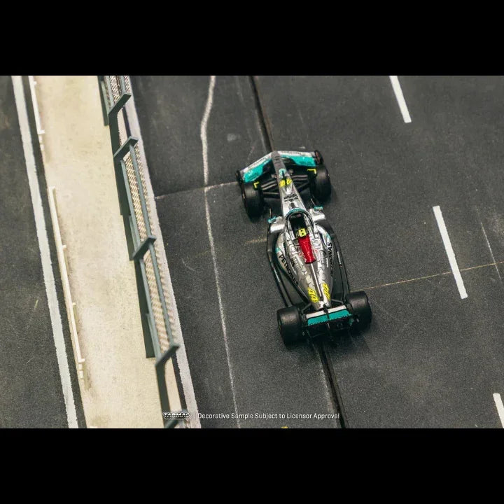 Premium scale diecast model car – Mercedes-AMG F1 W13 E Performance Sao Paulo Grand Prix #44 Lewis Hamilton 2022, 1:64 Scale Collectible