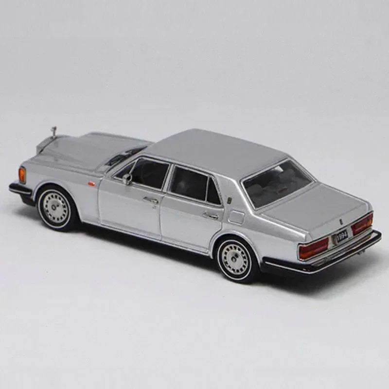 Premium scale diecast model car – Rolls Royce Silver Spur III Limited to 300 1994, 1:64 Scale (Silver) Collectible