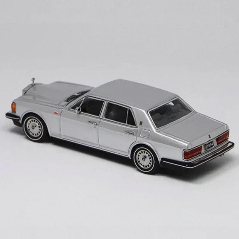 Premium scale diecast model car – Rolls Royce Silver Spur III Limited to 300 1994, 1:64 Scale (Silver) Collectible