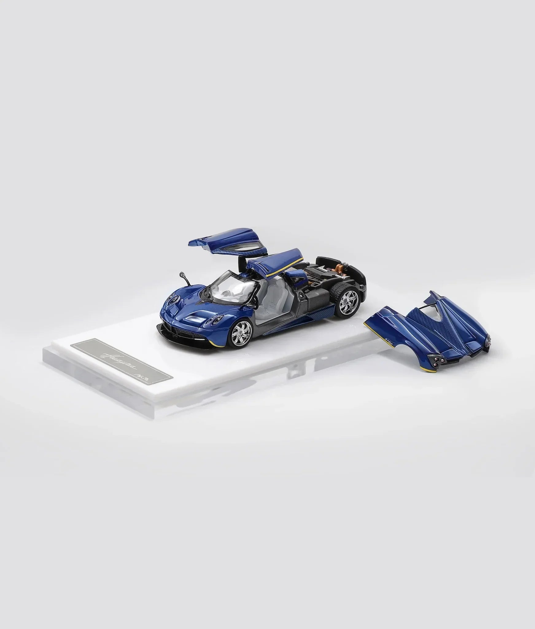 Premium scale diecast model car – Pagani Huayra Coupe, 1:64 Scale (Blue) Collectible