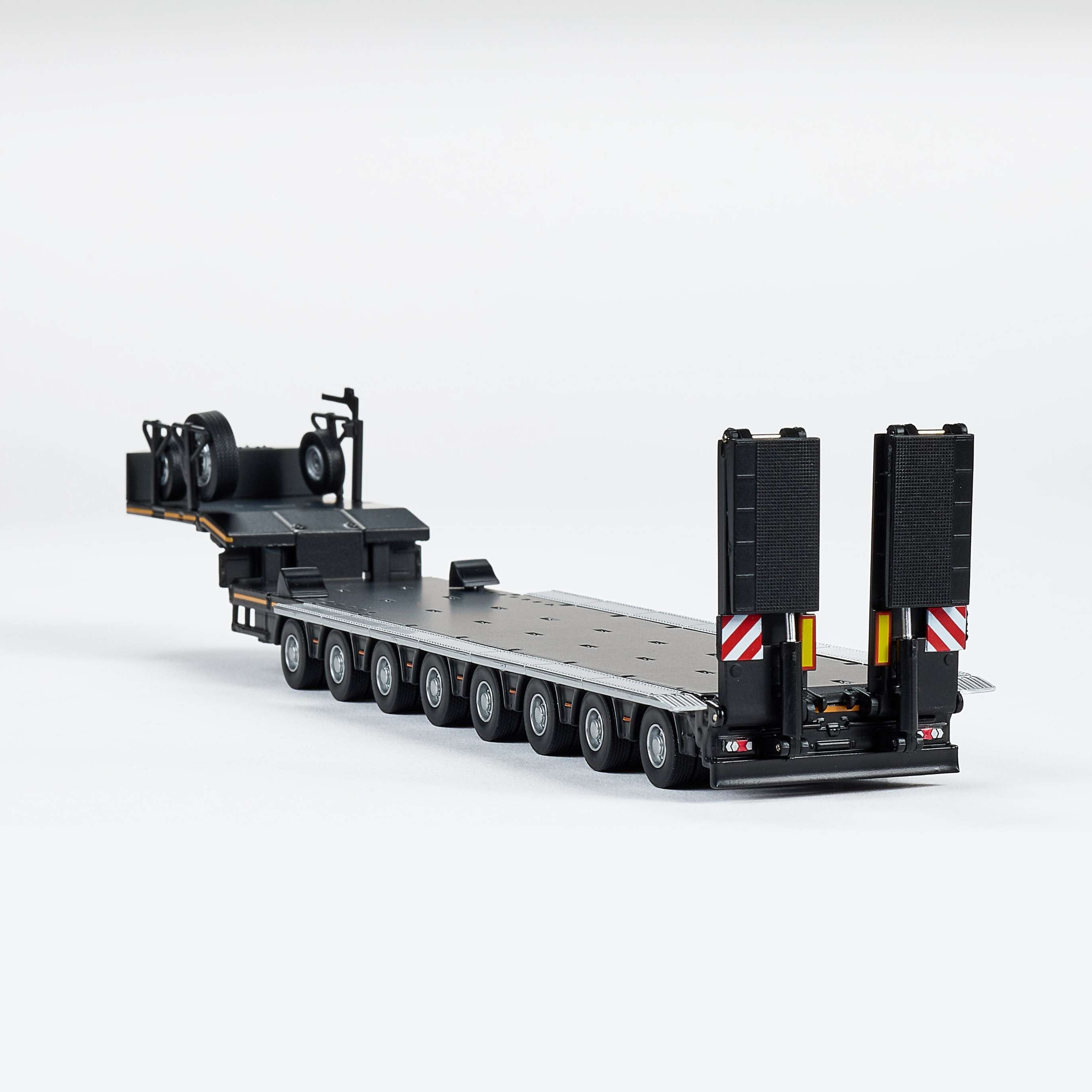 Premium scale diecast model car  – Scania Eight-Axis Semi-Low Deck Trailer, 1:64 Scale (Black) Collectible