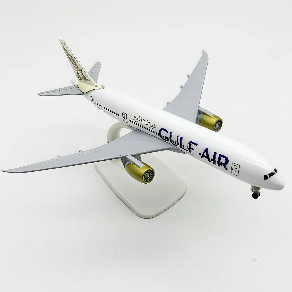 GULF AIR B787 Airplane Model