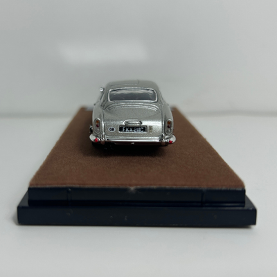 Premium scale diecast model car  – Aston Martin DB5, 1:64 Scale (Silver) Collectible