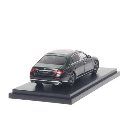 Premium scale diecast model car  – Mercedes-Benz Maybach S 680 V12 Edition - 2025, 1:64 Scale (Olive Metallic / Obsidian Black) Collectible