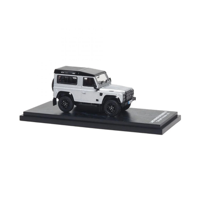 Premium scale diecast model car  – *PRE-ORDER* Land Rover Defender 90 (2,000,000Pcs Edition-2015), 1:64 Scale Collectible