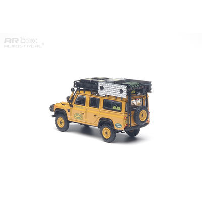 *PRE-ORDER* Land Rover DEFENDER 110 "Camel Trophy" Support Unit Sabah-Malaysia - 1993, 1:64 Scale