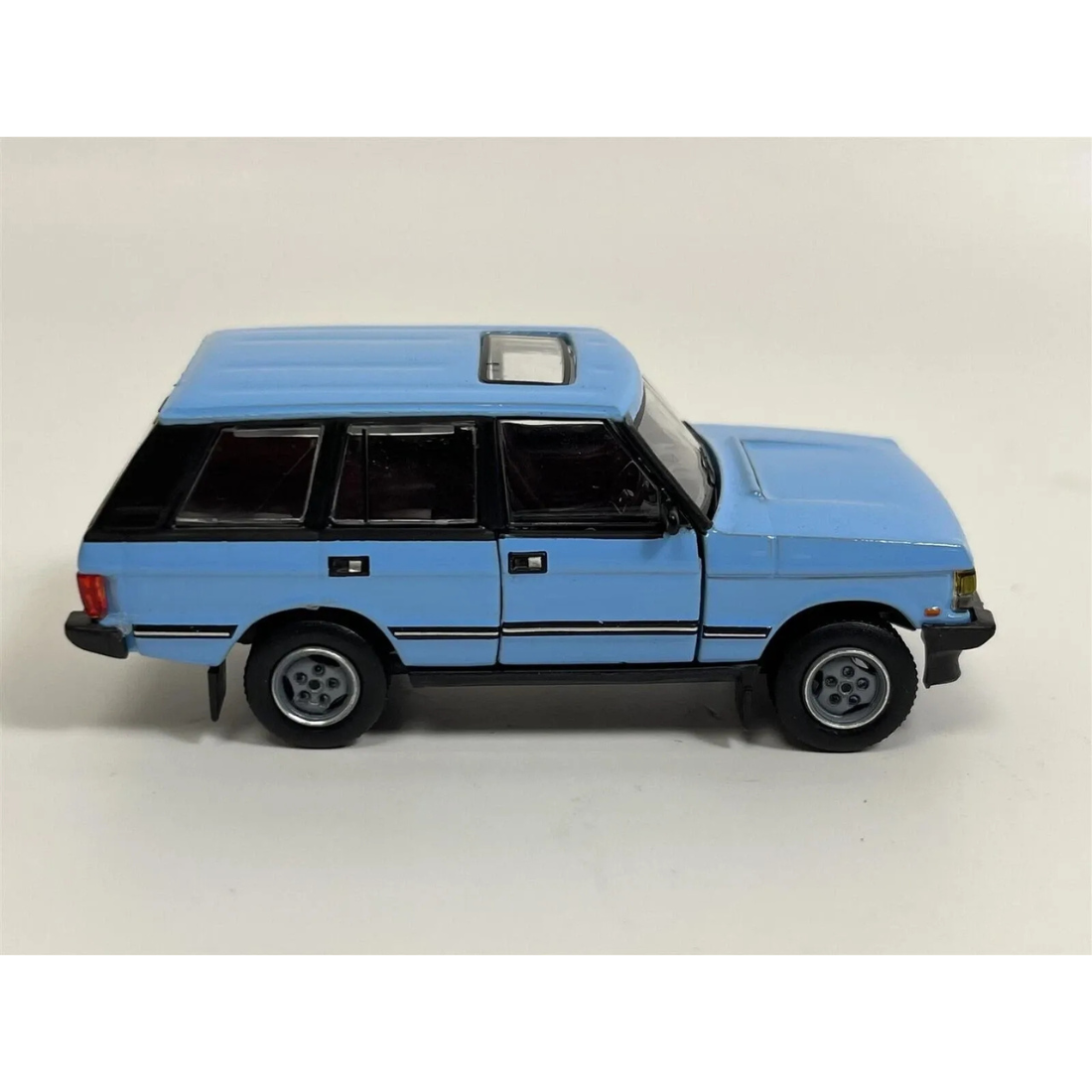 Land Rover 1992 Range Rover Classic, 1:64 Scale (Classic Blue)