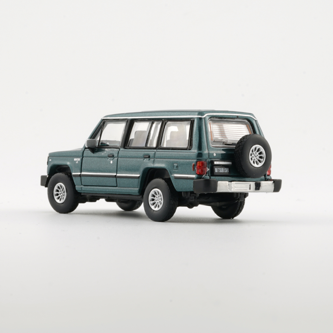 Mitsubishi 1st Gen Pajero 1983, 1:64 Scale (Green)