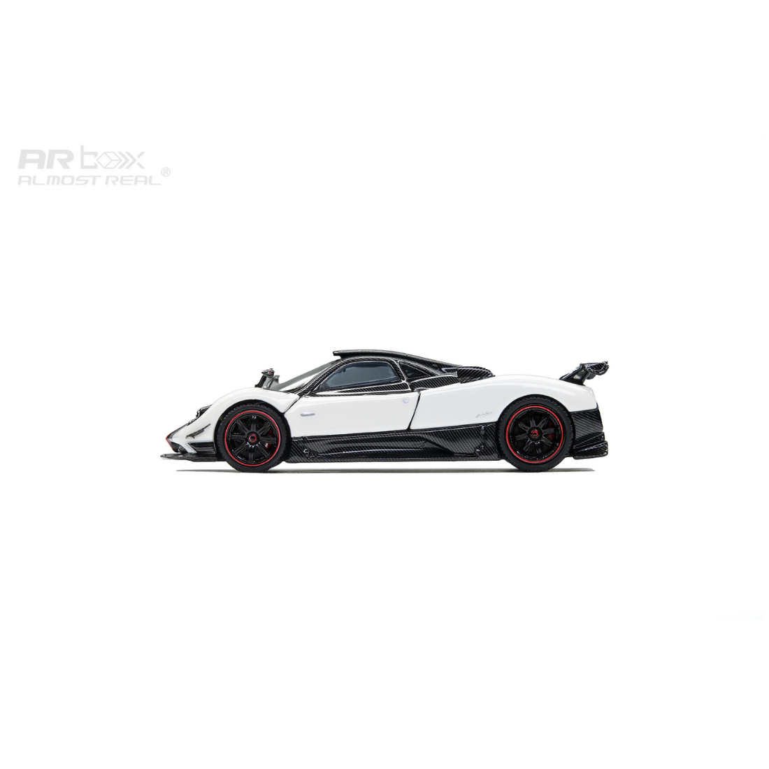 *PRE-ORDER* Pagani Zonda Cinque Coupe - 2009 - Bianco Benny, 1:64 Scale
