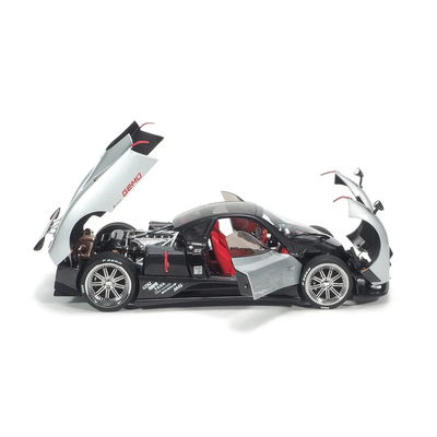 *PRE-ORDER* Pagani Zonda F - Grigio Mercurio 2005, 1:18 Scale