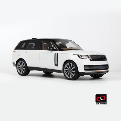 Premium scale diecast model car  – Land Rover Range Rover SV SERENITY 2022, 1:18 Scale (White with Black Roof) Collectible