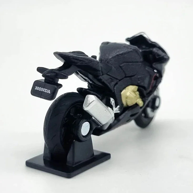 Premium scale diecast model car  – Tomica No.04 Honda CBR 1000RR, 1:32 Scale (Black) Collectible