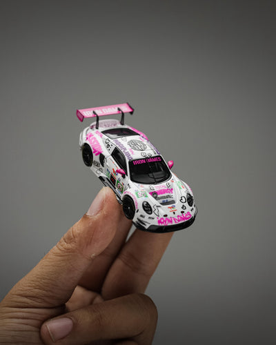Porsche 911 GT3 R Iron Dames - 2025 Lemans 24H LMGT3 #85, 1:64 Scale