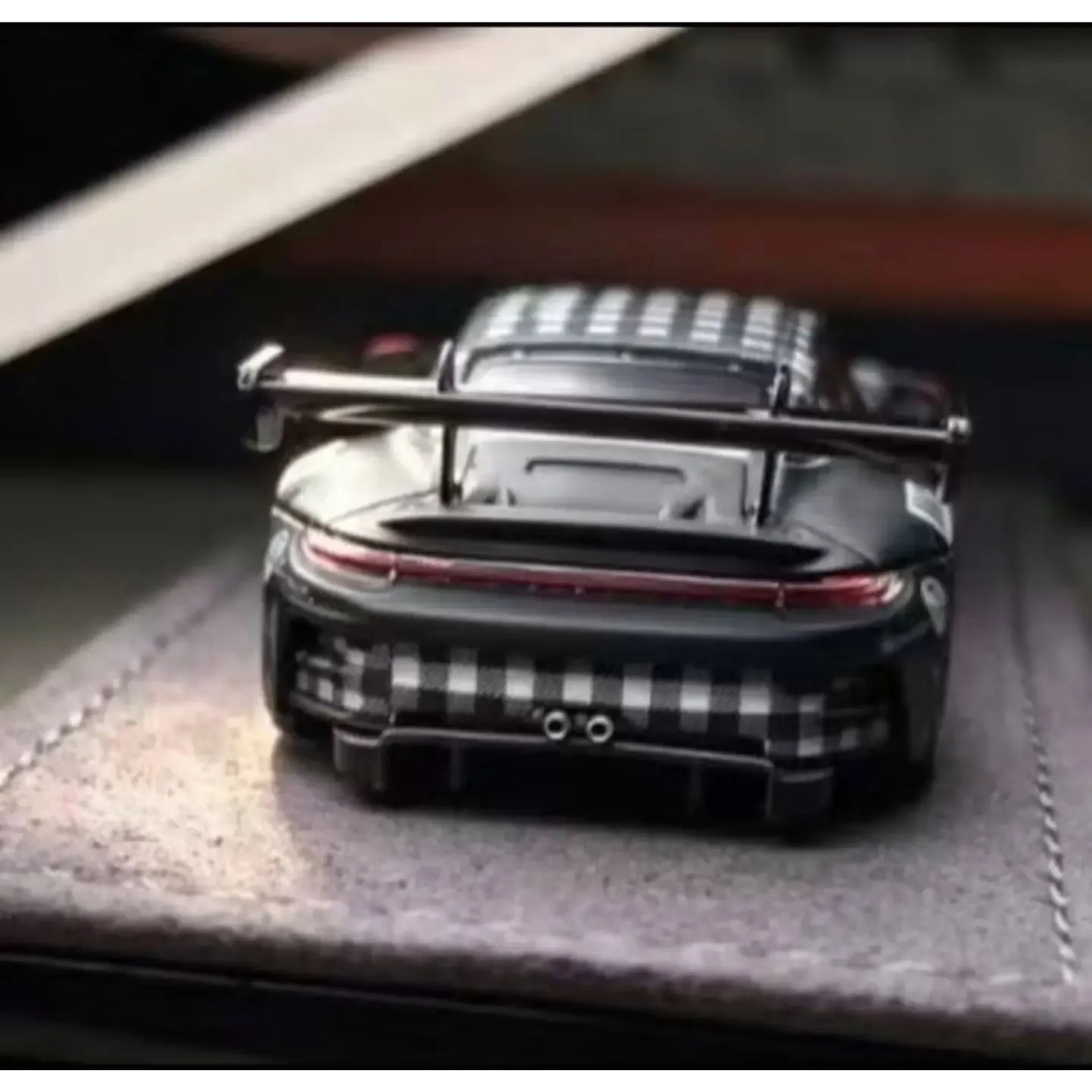 *APAXPO 2026* Porsche 911 GT3 R Black & White Checkered livery (Limited to 499units), 1:64 Scale