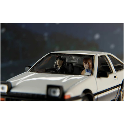 *APAXPO 2026* Toyota Sprinter Trueno AE86, Initial D, Takumi Fujiwara and Natsuki Mogi, Diorama Set with Figures -Summer (Fujiwara Togu Shop Livery), 1:64 Scale