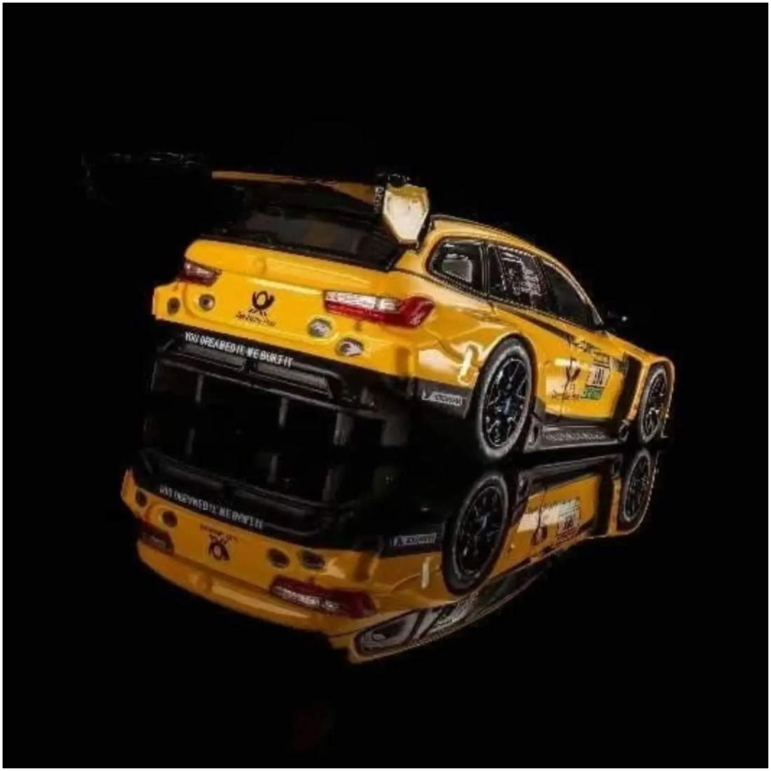 *APAXPO 2026* BMW M3 Touring GT3, 1:64 Scale (Yellow)