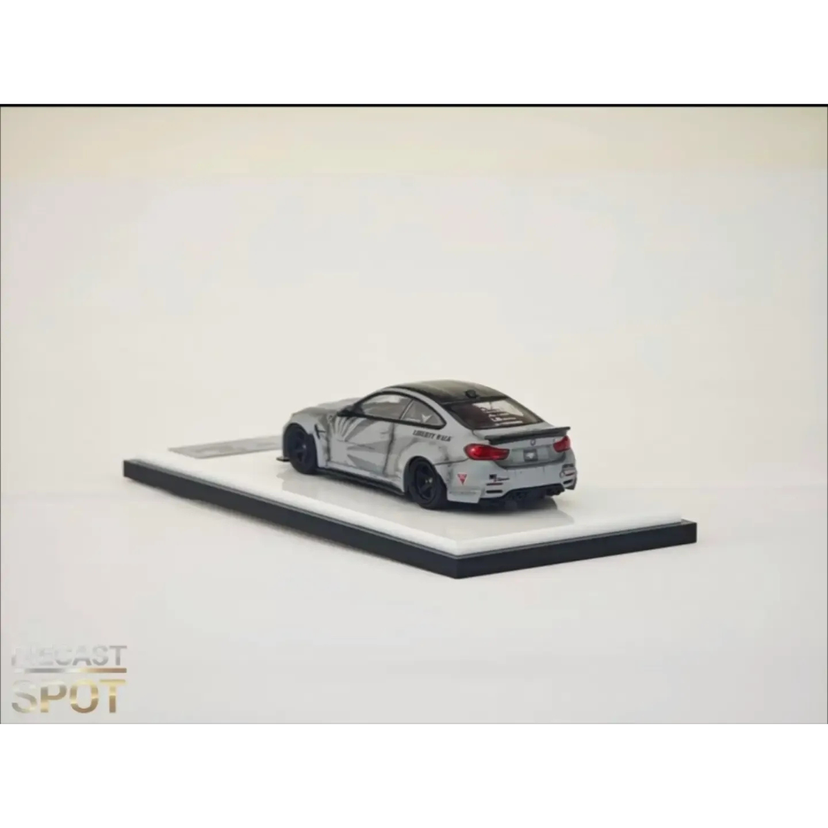 *APAXPO 2026* LB M4 F82 Battle Grey (Limited to 999units), 1:64 Scale