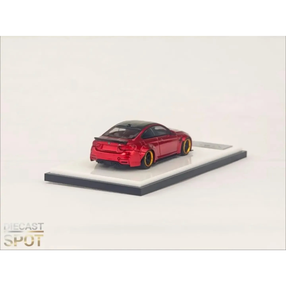 *APAXPO 2026* LB M4 F82 Metallic Red (Limited to 999units), 1:64 Scale
