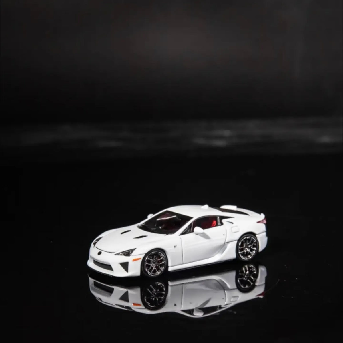 *APAXPO 2026* Lexus LFA White (Limited to 999units) Chance of Chase Car-Electroplated Version, 1:64 Scale