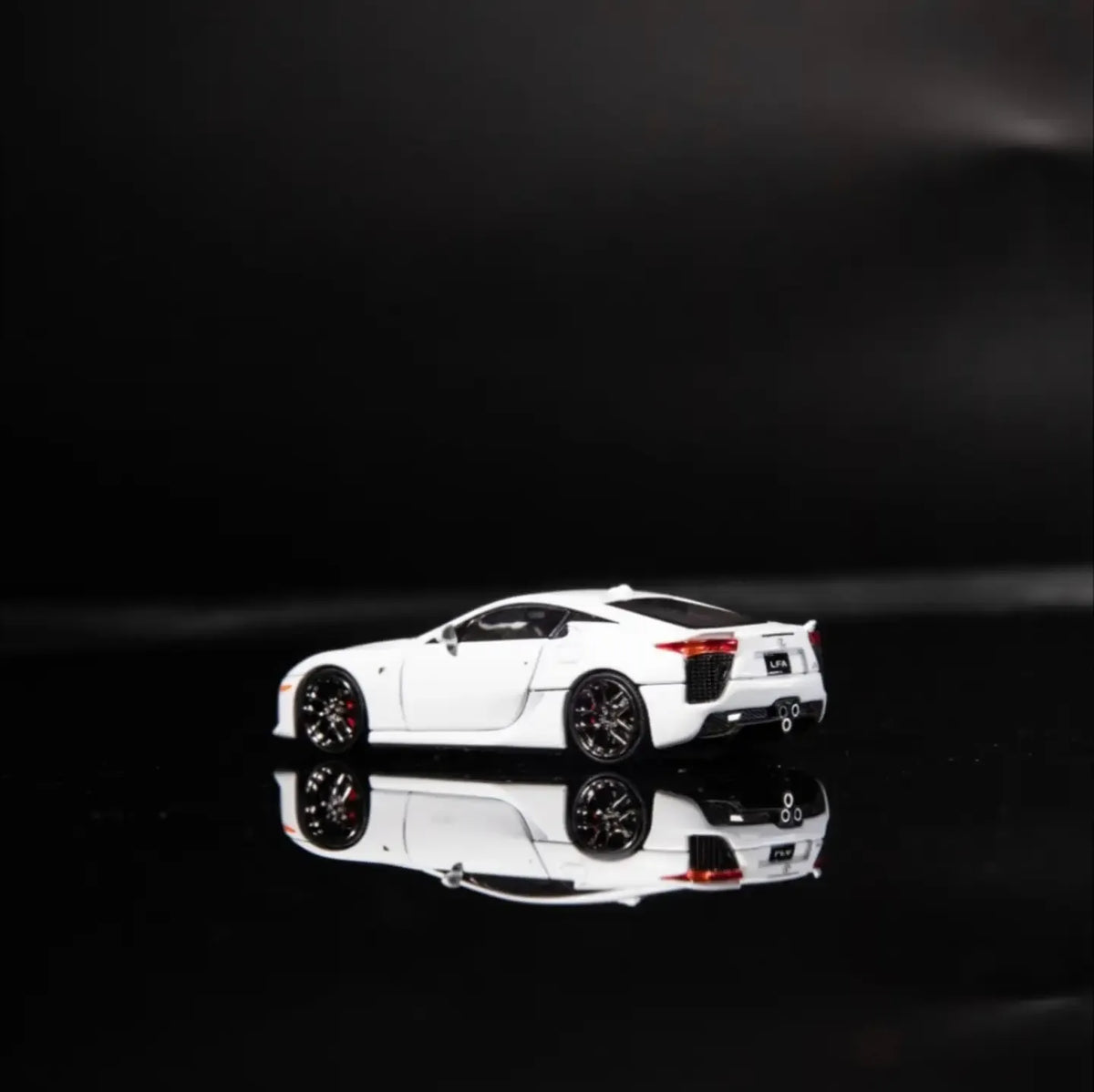 *APAXPO 2026* Lexus LFA White (Limited to 999units) Chance of Chase Car-Electroplated Version, 1:64 Scale