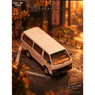*APAXPO 2026* Toyota Hiace H50 White with Rust Effect (Limited to 1000units), 1:64 Scale