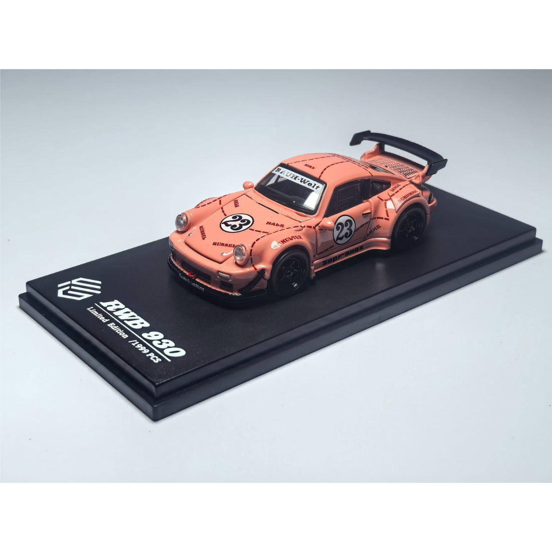 *PRE-ORDER* Porsche RWB930 GT Wing Pink Pig (Open-Engin & Rear Hoods+Doors, Visible Engine), 1:64 Scale