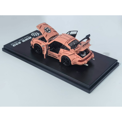 *PRE-ORDER* Porsche RWB930 GT Wing Pink Pig (Open-Engin & Rear Hoods+Doors, Visible Engine), 1:64 Scale