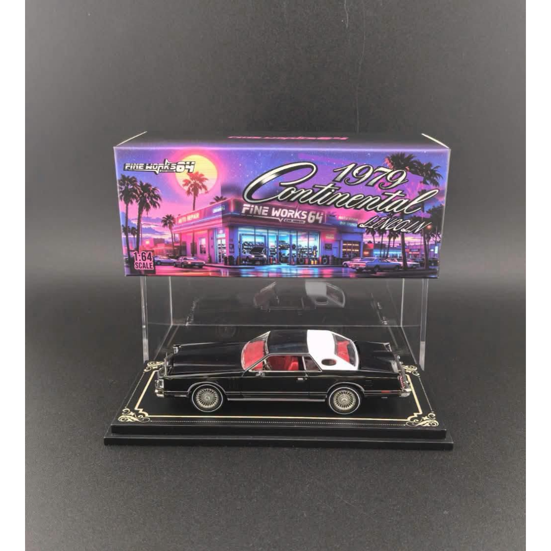 *PRE-ORDER* Lincoln Continental 1979 Open-Engin Hood, Visible Engine Black Color (Limited to 999pcs), 1:64 Scale