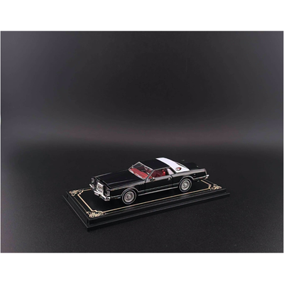 *PRE-ORDER* Lincoln Continental 1979 Open-Engin Hood, Visible Engine Black Color (Limited to 999pcs), 1:64 Scale