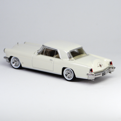 Premium scale diecast model car  – *HEC 2026* Continental Mark II Elvis Presley's 1956, 1:64 Scale (White) Collectible