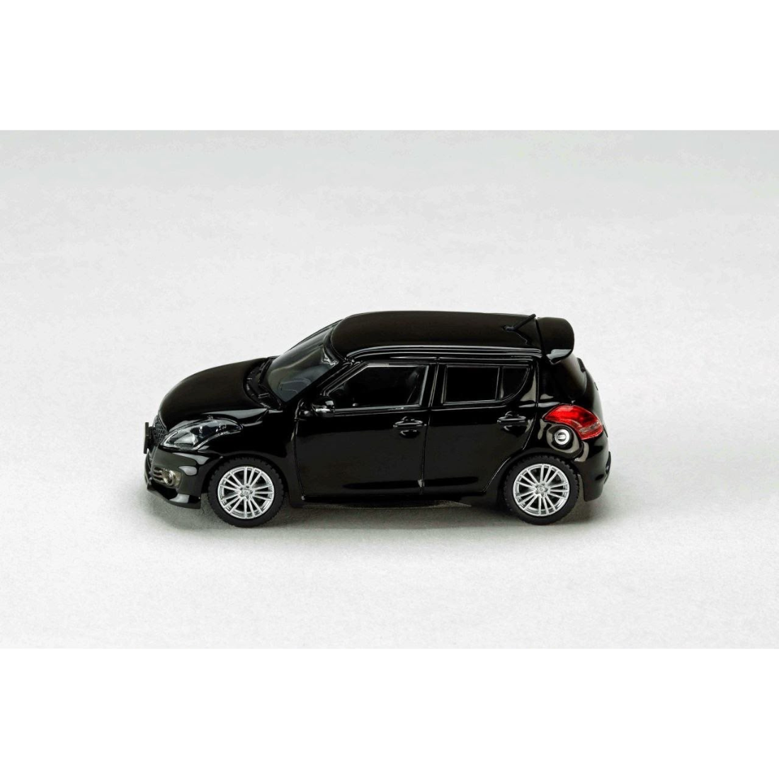 *PRE-ORDER* Swift Sport ZC32S 1:64 Scale (Super Black Pearl)