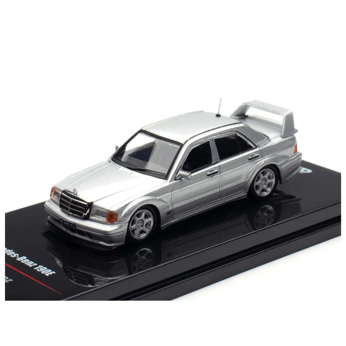 *PRE-ORDER* INNO 1/64 Die-cast MERCEDES BENZ 190E,1:64 Scale (Silver)